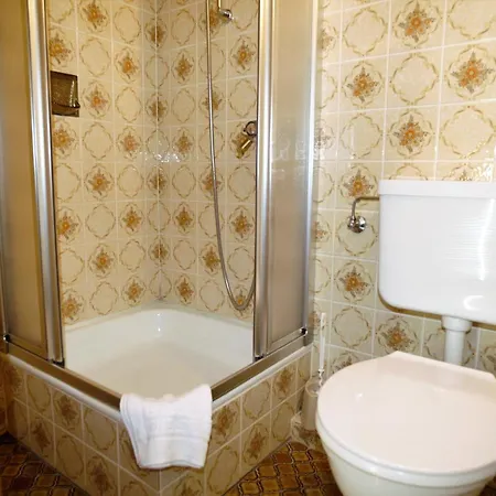 Haus Hoferer Hotel 2*